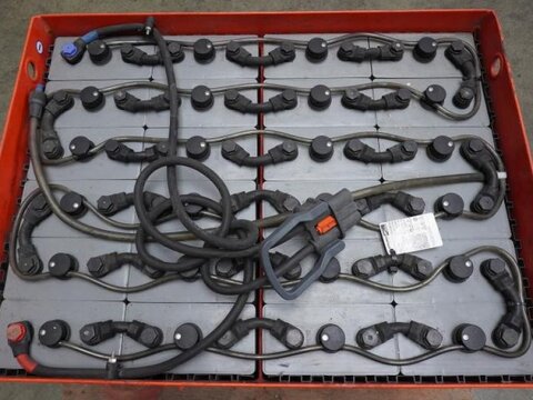 48 Volt 5 PzS 775 Ah 3