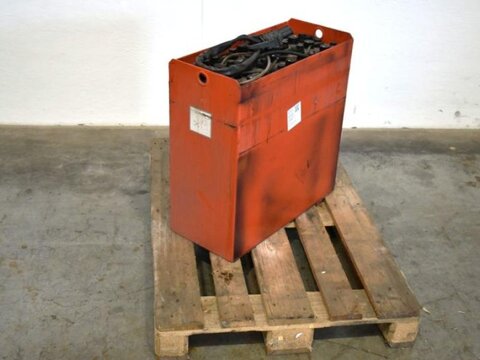 Sonstige 24 Volt 3 PzS 375 Ah