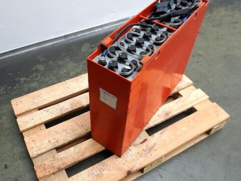 24 Volt 3 PzS 375 Ah 2