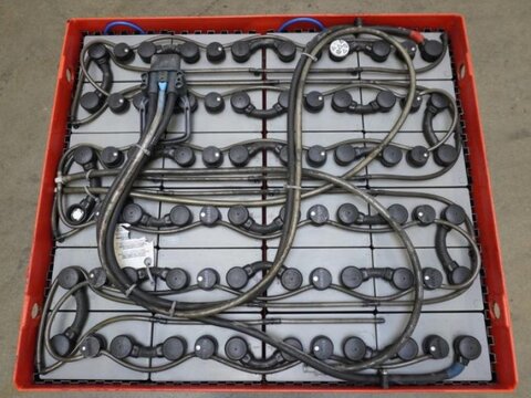 48 Volt 6 PzS 750 Ah 3