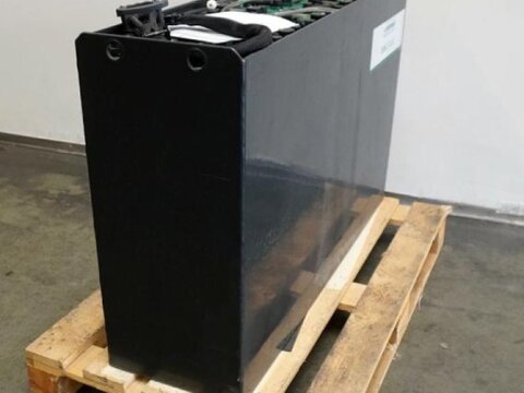 48 Volt 4 PzS 620 Ah 2
