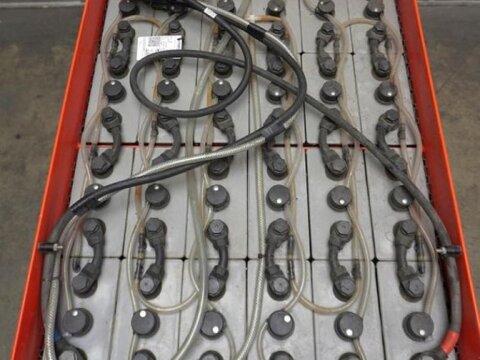 48 Volt 5 PzS 700 Ah 3