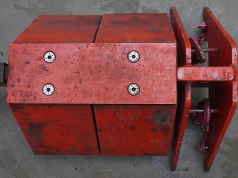 Linde C-Haken / Wechselgestell 80 V max. 6 PZS 3