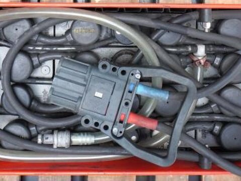 24 Volt 2 PzS 230 Ah 3