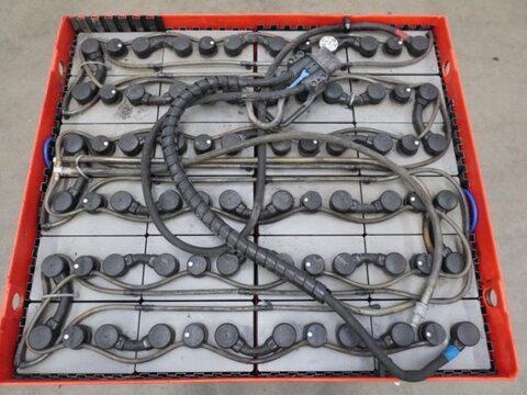 48 Volt 6 PzS 750 Ah 3