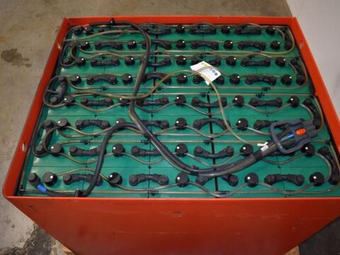 80 Volt 5 PzS 775 Ah 3