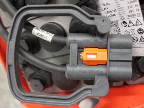 24 Volt 3 PzV 213 Ah 1