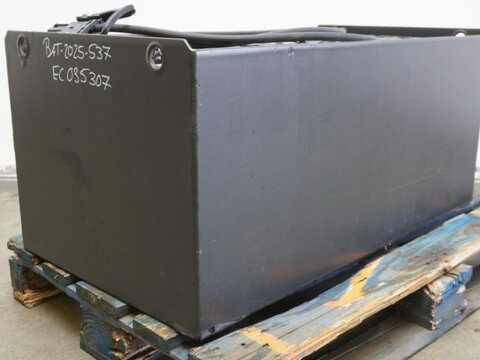 80 Volt 3 PzS 240 Ah 2