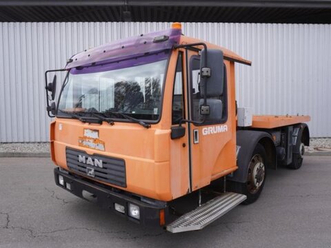 MAN 10.220 4X4 BB L2000
