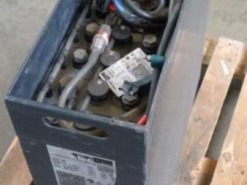 24 Volt 3 PzS 465 Ah 2