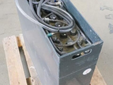 24 Volt 3 PzS 465 Ah 3