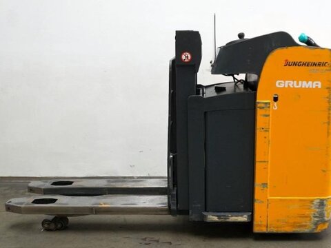 Jungheinrich ESD220 3