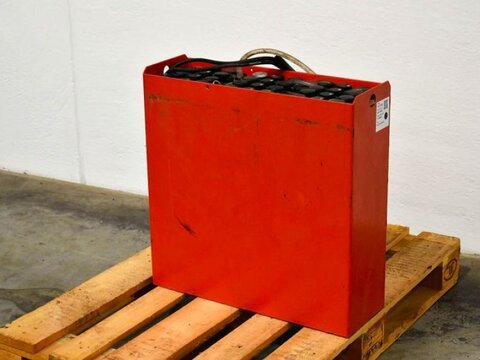 24 Volt 2 PzS 250 Ah 2