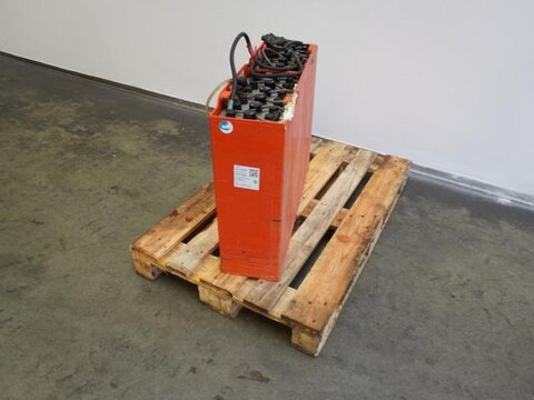 24 Volt 3 PzS 375 Ah 2