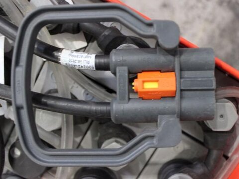 24 Volt 3 PzB 225 Ah 3