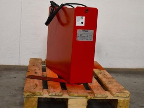24 Volt 2 PzS 230 Ah 1