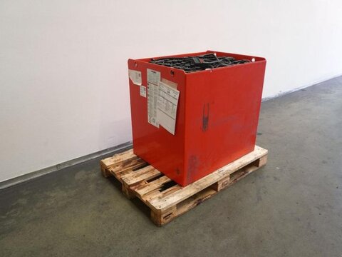 Sonstige 48 Volt 5 PzS 775 Ah