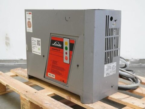 Sonstige powertron E 24 V/80A