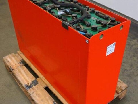 48 Volt 4 PzS 620 Ah 2