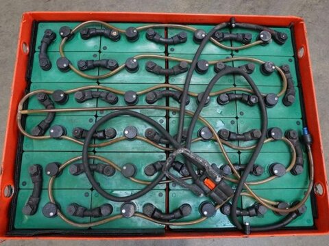 48 Volt 5 PzS 775 Ah 3