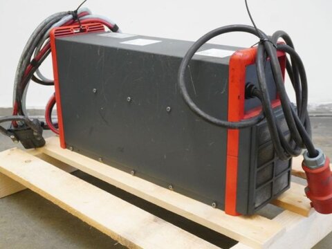 Selectiva 2120 24V/120A 2