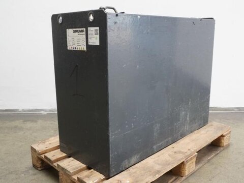 Sonstige 48 Volt 4 PzS 620 Ah