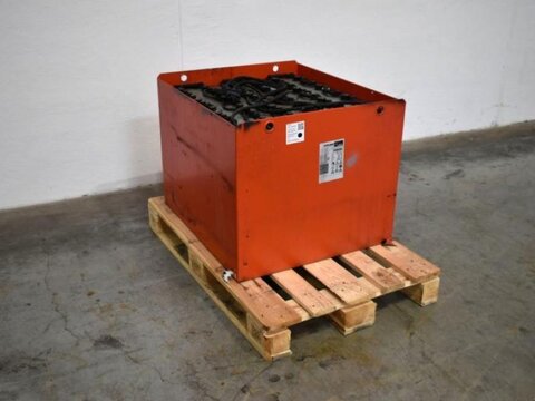 Sonstige 48 Volt 6 PzS 690 Ah