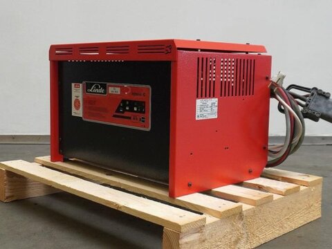 Sonstige Intronic IC 24V/60A EUW