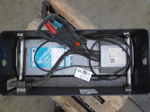 24 Volt 3 PzS 240 Ah 3