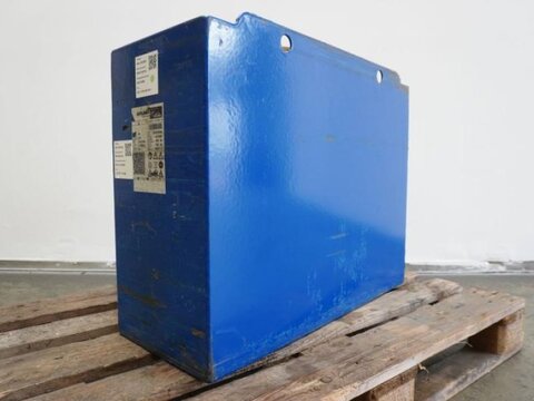 24 Volt 4 PzS 460 Ah 1