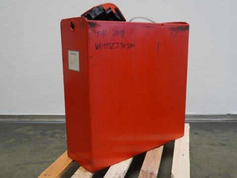 24 Volt 2 PzS 250 Ah 2