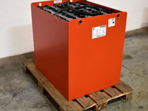 48 Volt 5 PzS 725 Ah 1