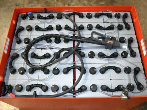 48 Volt 5 PzS 725 Ah 3