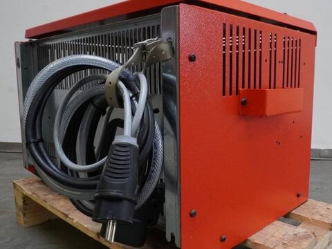 intronic B EU E 24V/50A 2