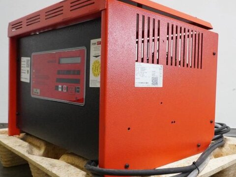 Sonstige Intronic B EU E 24V/80A
