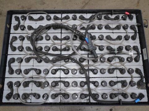 80 Volt 4 PzS 320 Ah 3