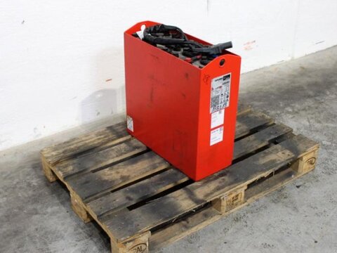 24 Volt 3 PzV 213 Ah 1