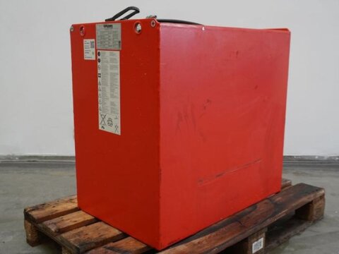 Sonstige 48 Volt 4 PzS 620 Ah