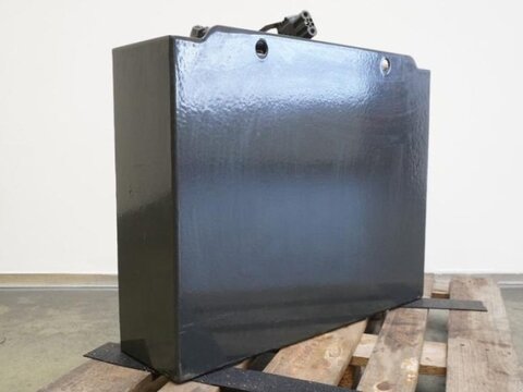 Linde 24 Volt 3 PzS 375 Ah 2