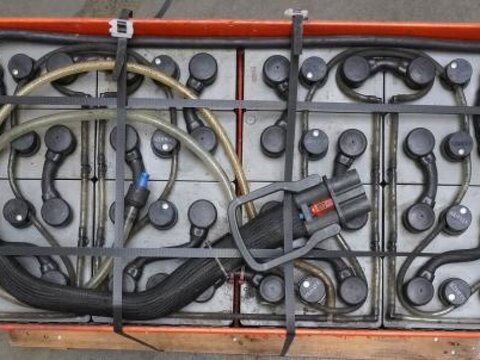48 Volt 5 PzS 775 Ah 3