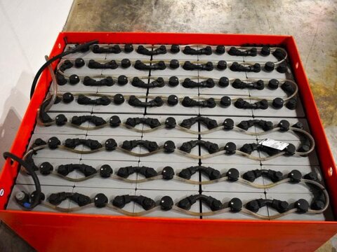 80 Volt 5 PzS 775 Ah 3