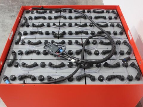 80 Volt 6 PzS 870 Ah 3