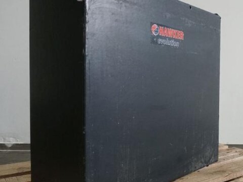 24 Volt 3 PzV 330 Ah 2