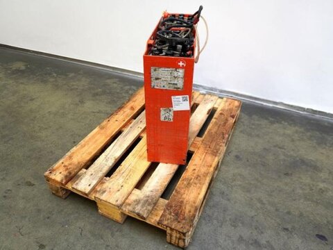 Sonstige 24 Volt 3 PzS 375 Ah