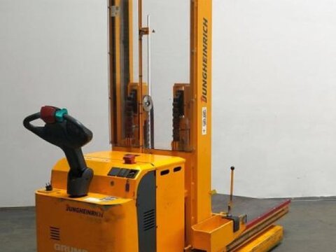 Jungheinrich EJB 335