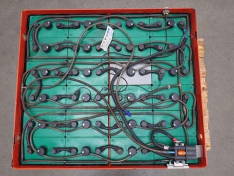 48 Volt 6 PzS 480 Ah 3