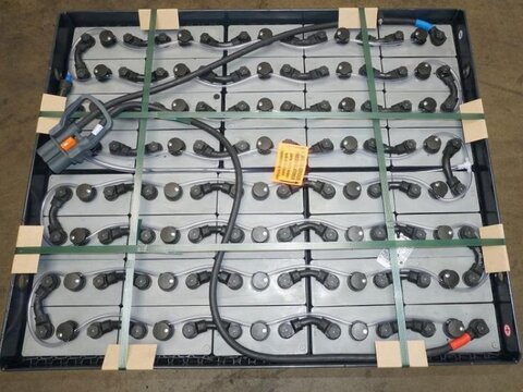 80 Volt 5 PzS 775 Ah 3