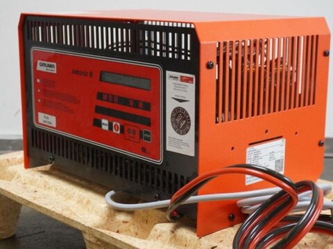 Sonstige intronic B plus E 24V/30A
