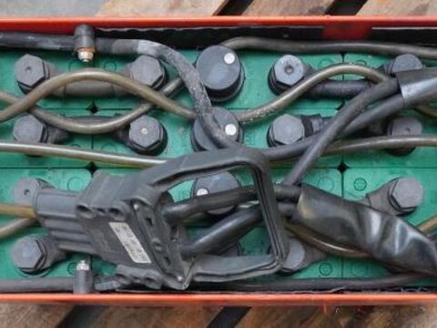 24 Volt 2 PzS 250 Ah 3