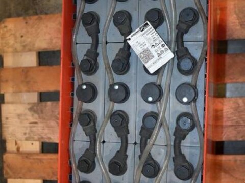 24 Volt 3 PzS 375 Ah 3